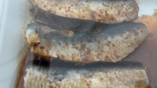 3/21(土)
🔥本日の特売🔥
11時スタート!!
🐟岩手県産 いわしの味噌煮
👉税込300円
🍣宮城県 塩釜産 すき身
👉税込500円
🌊岩手県産 特大ほや
👉1個 税込300円
どれも数量限定‼️
売り切れ御免です💨
今が一番うまい。
今すぐどうぞ!!
#いわしの味噌煮
#すき身
#特大ほや