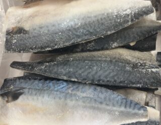 🐟さかなやマルカ 本日の特売🐟
本日11時から販売スタート!
\うれしい特売価格です!/
✨冷凍サバフィーレ
1枚 150円
✨マグロ山かけ
1パック 500円
今晩のおかずにいかがでしょうか😊
皆さまのご来店をお待ちしております!
#魚屋
#冷凍サバ
#サバフィーレ
#マグロ山かけ
#今日のおかず